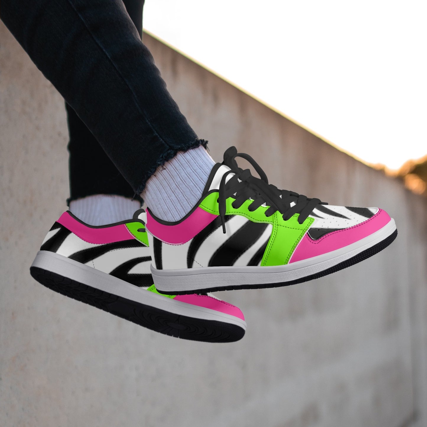Smyly Sickwitit Low-Top Leather Sneakers - White/Black